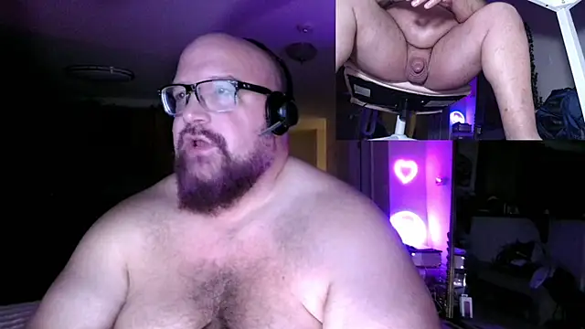 BigBearforCuddles Pertunjukan Webcam