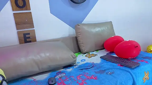 Eli_lujuria webcam show