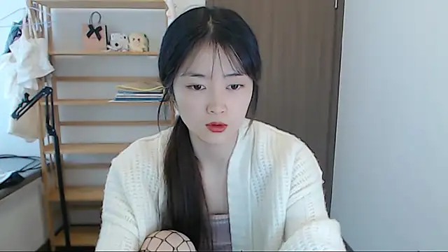 Mimi-cnbaby Adlı Modelin Canlı XXX Sohbeti