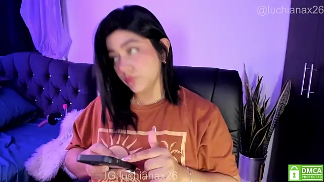 lucy26_ 现场XXX聊天