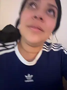 emilyjohansonのウェブカメラショー