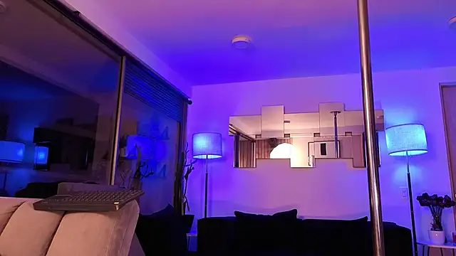 mandi4pole_ 即時 XXX 聊天