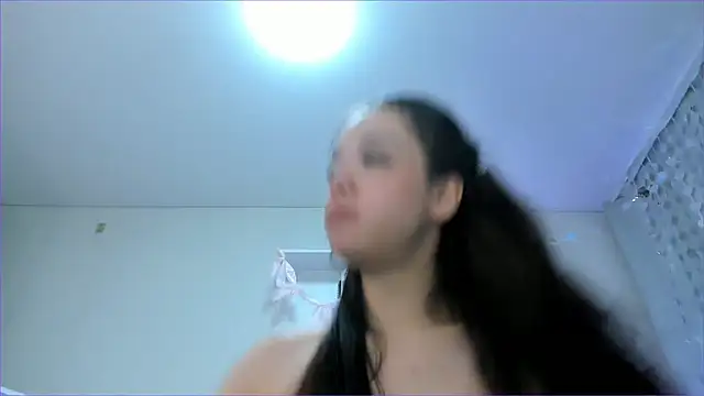 Chat XXX en directo de Milly_Lane