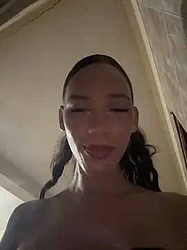 Pokazy przed kamerką – Carlita_cute