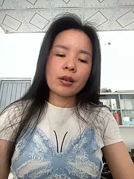 Ivy_Trix2's Live XXX Chat