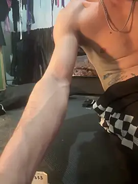 luckydick333 – Kamerová šou