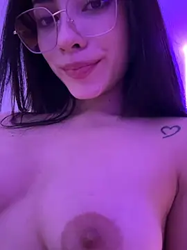 zarafoxyのライブXXXチャット