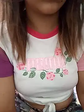 Tanha18 – Live XXX-chat