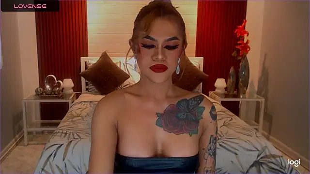 StellaStrong30 Show in webcam