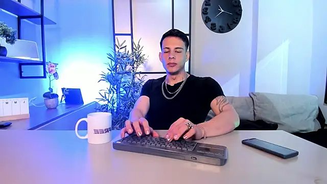 Dustin_Sonne Chat XXX in diretta