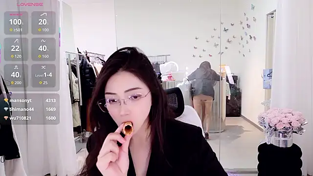 yangyang-777 live XXX chat