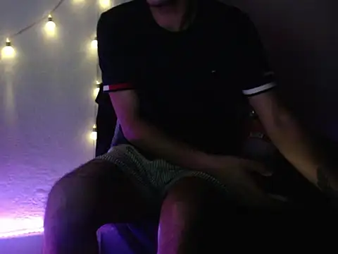 CherryH0ttieのウェブカメラショー