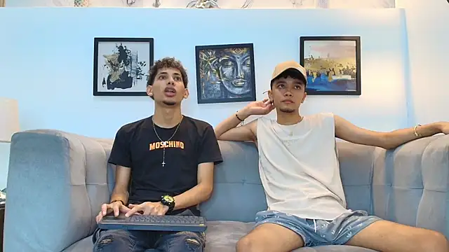 YOUNG_BOYS_HELLのウェブカメラショー