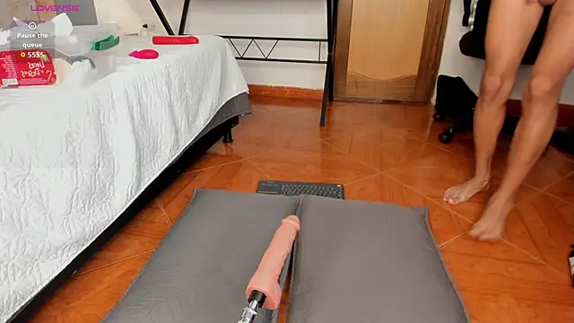 REINA_ADAHARA Chat XXX in diretta