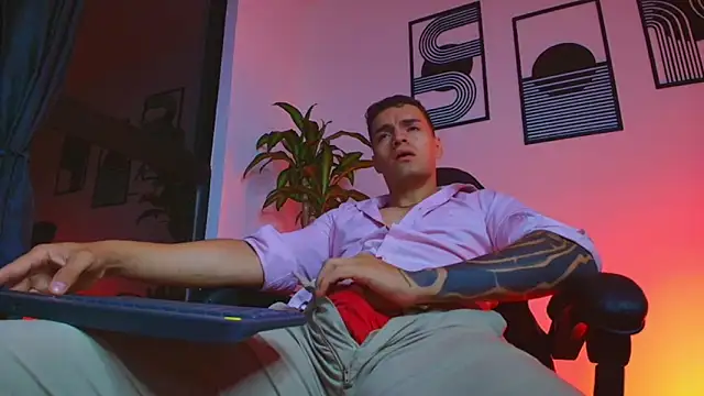 ALPHA_DOMINUS_ – Live XXX-chat