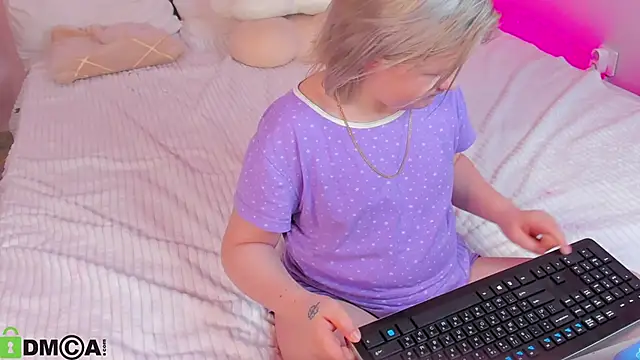 Sara_Robinson: онлайн-секс-чат