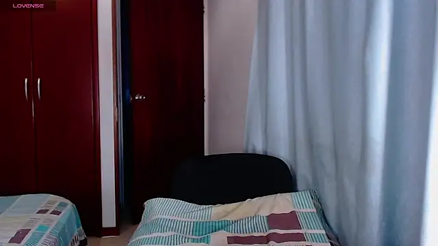 TastyTrap_18's Webcam Show