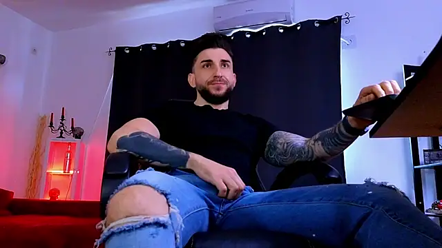 MightyAaron66 Chat XXX in diretta