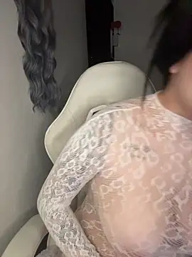 kuritto_ লাইভ XXX চ্যাট