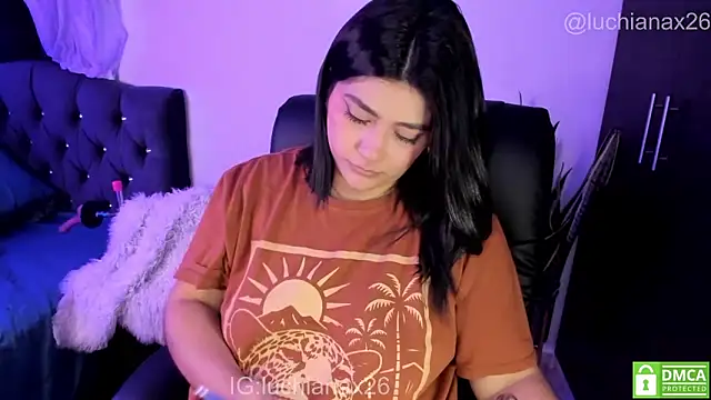lucy26_ Live XXX Chat