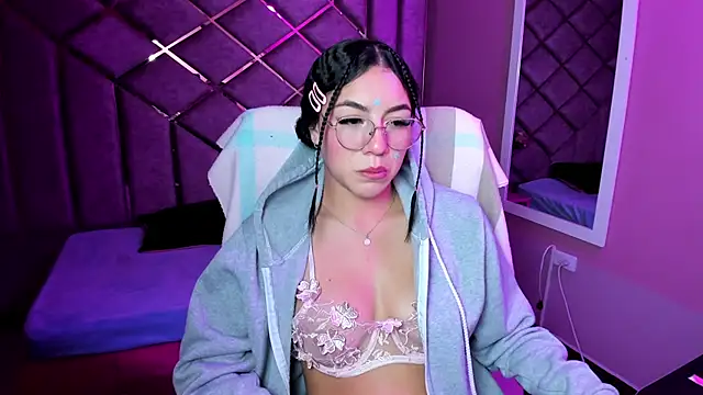 แชท XXX สดของ Poly_Sasha_