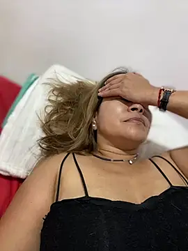 Jlo_69 即時 XXX 聊天