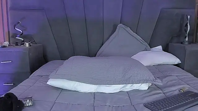 MarcoAndAllice's Live XXX Chat