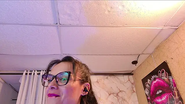 Živý XXX chat QueenSallyDesire