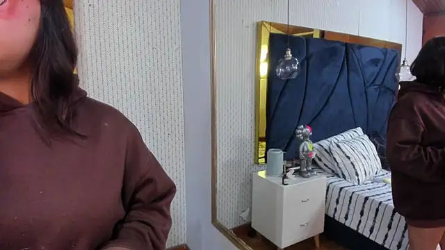 AMBERBENELLIのライブXXXチャット