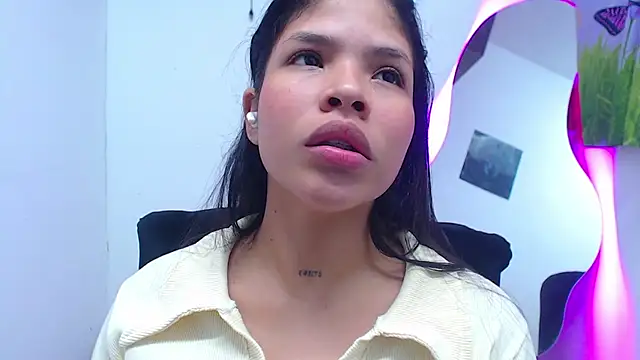 دردشة BearishMajor الجنسية المباشرة