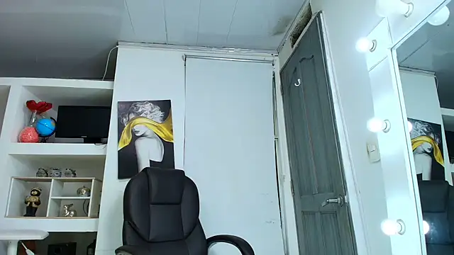 Zaira_sofiaa webkamerás műsora