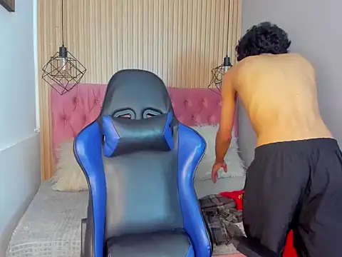 Show modela NobaCortez na web-kameri