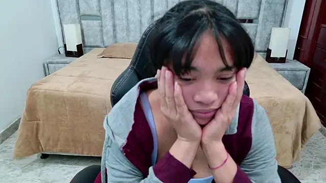 Czat XXX na żywo – laureentt_