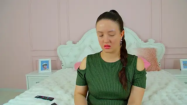 ElinaBellucci – Live XXX-chat