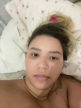 Show de gabyzinha2030 na webcam