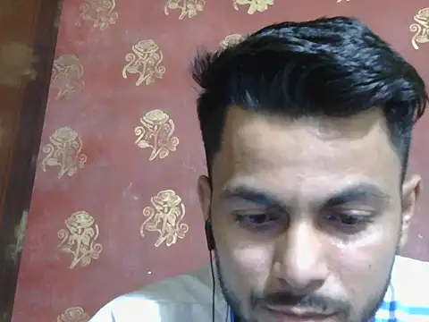 Stubborndesiboy Adlı Modelin Canlı XXX Sohbeti