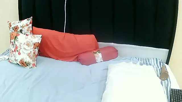 karenx23's Webcam Show