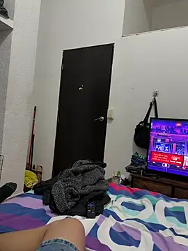 Pokazy przed kamerką – ourjuice