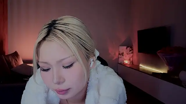 Chatroom XXX en direct de RileyMee