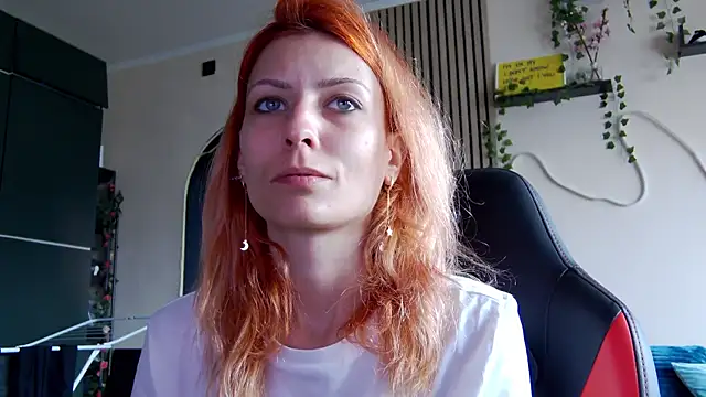 XXX chat uživo modela karo123421