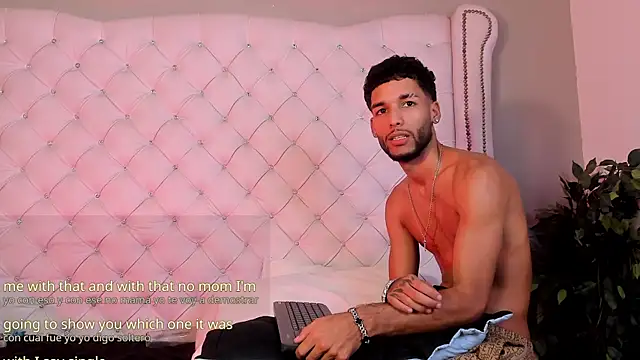 Thiagoferreti Adlı Modelin Web Kamerası Şovu