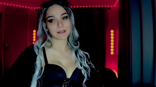 mistress-ivy-dark's Webcam Show