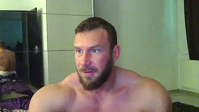 muscularkevin Webcam show