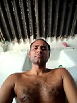 Maneeshpoppy élő XXX-chatje