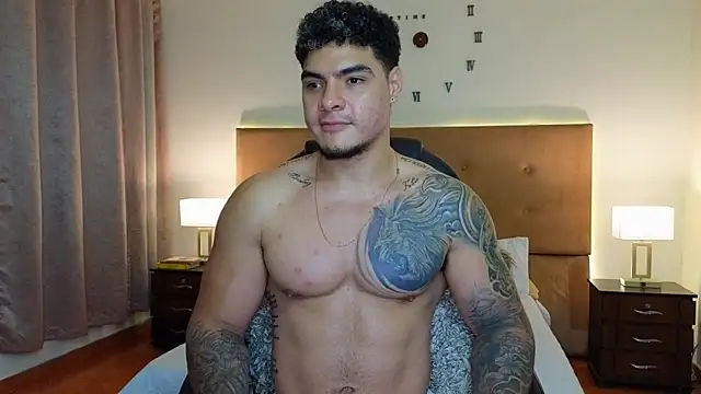Show modela Steven_Velez na web-kameri