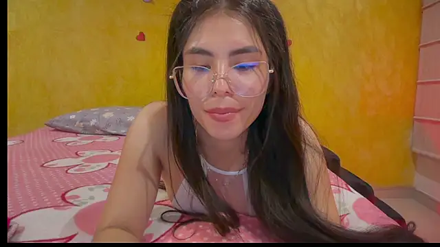 Chat +18 de sasha_jonne ao vivo