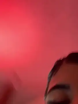 Pokazy przed kamerką – Dannii-