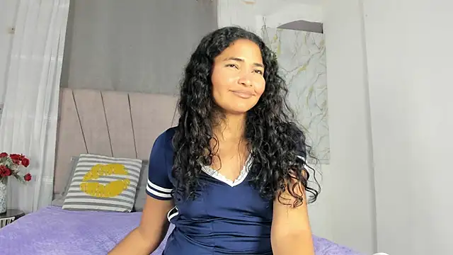 Elayha_28 live XXX chat