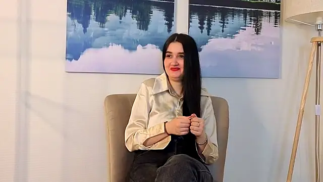 FannieYoshi Chat XXX in diretta