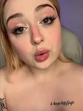 แชท XXX สดของ KellyMoors